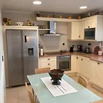 Uxue. * מונדקה