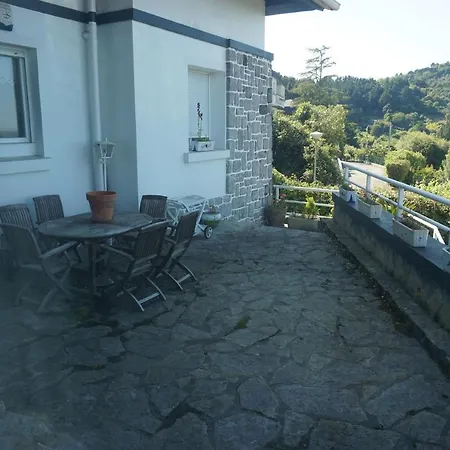 Uxue. アパート *