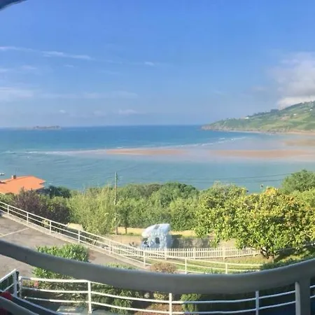 Uxue. Apartment Mundaka